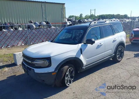 2025 Ford Bronco Sport Outer Banks z USA, uszkodzony, nr VIN 3FMCR9CNXSRE33936